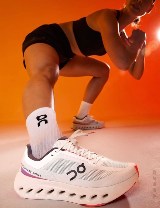 Tênis On Cloudsurfer Next 'White | Flame' Feminino