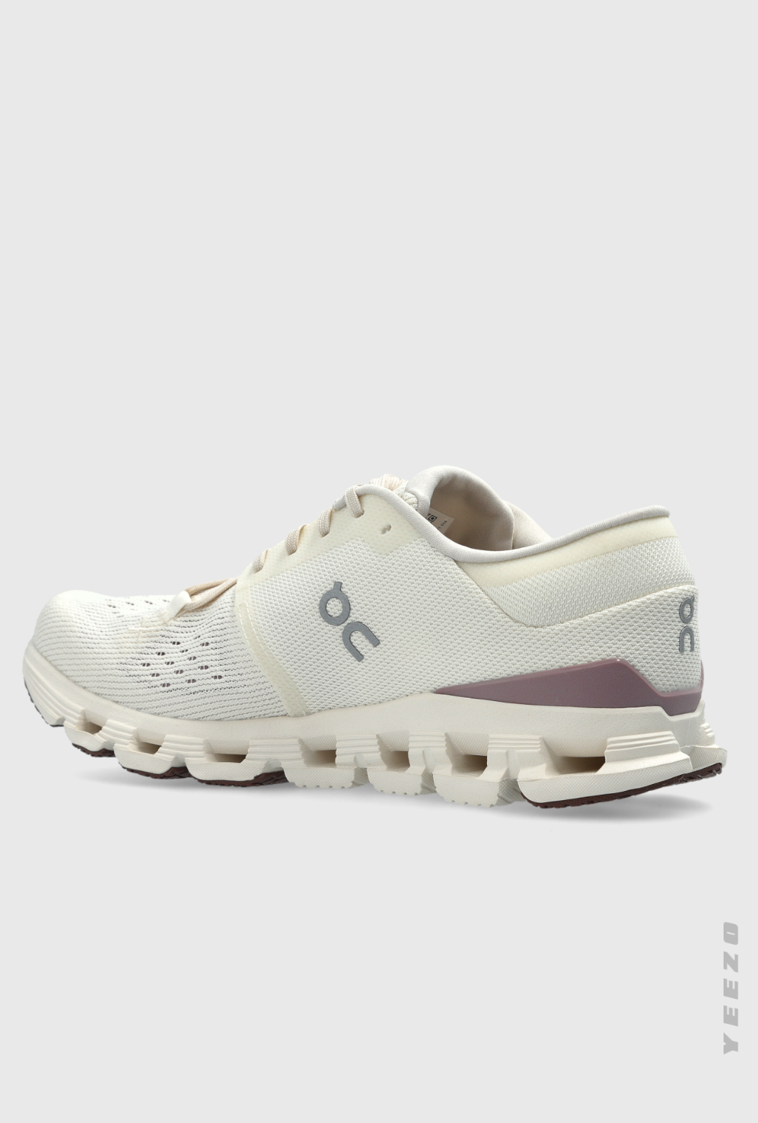 Tênis On Cloud X 4 feminino