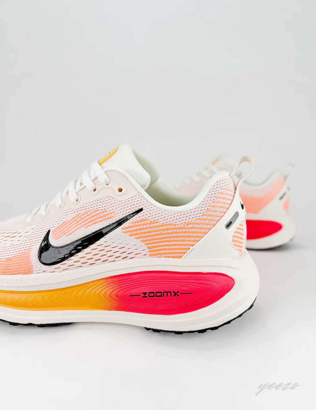 Tênis Nike Vomero 18