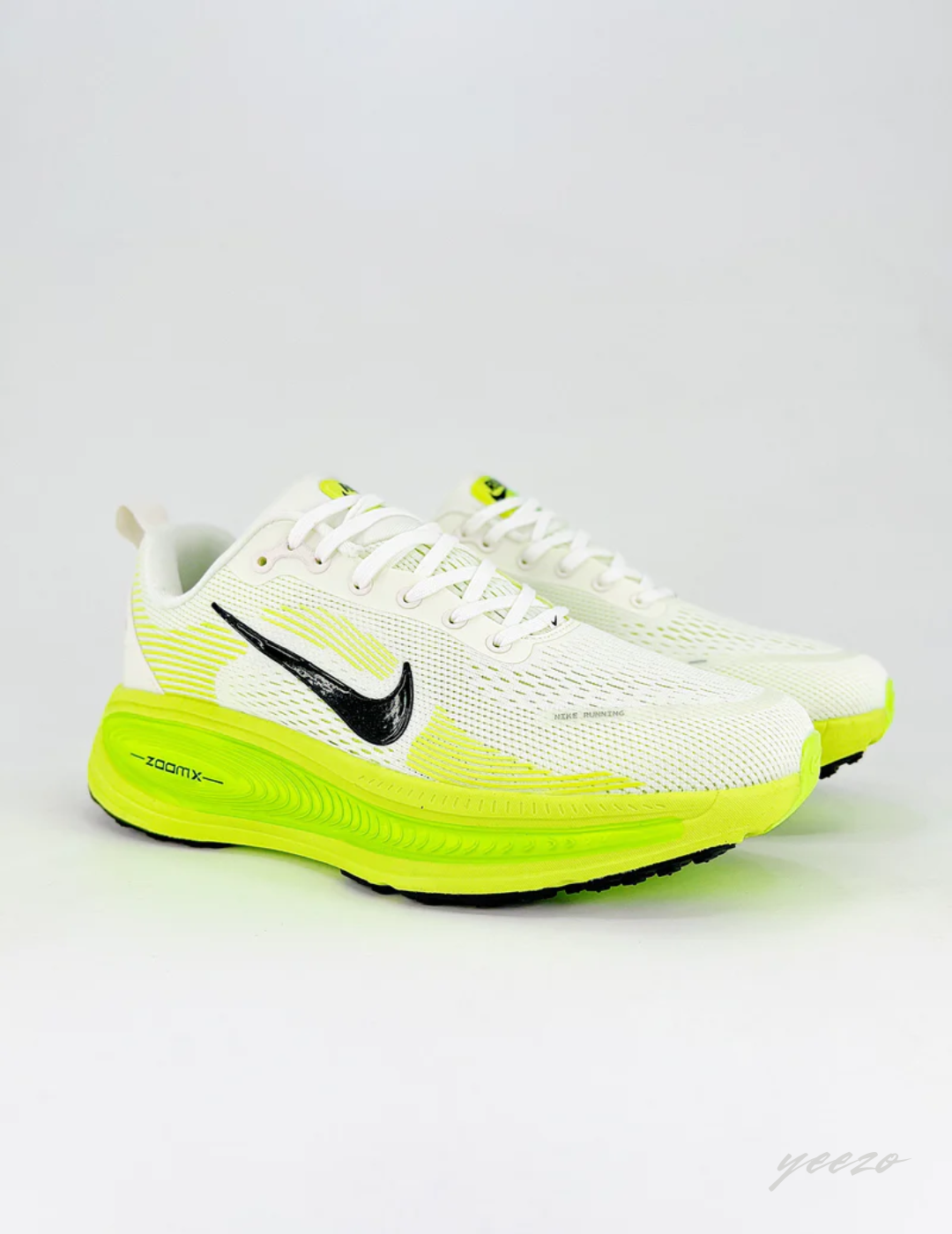 Tênis Nike Vomero 18