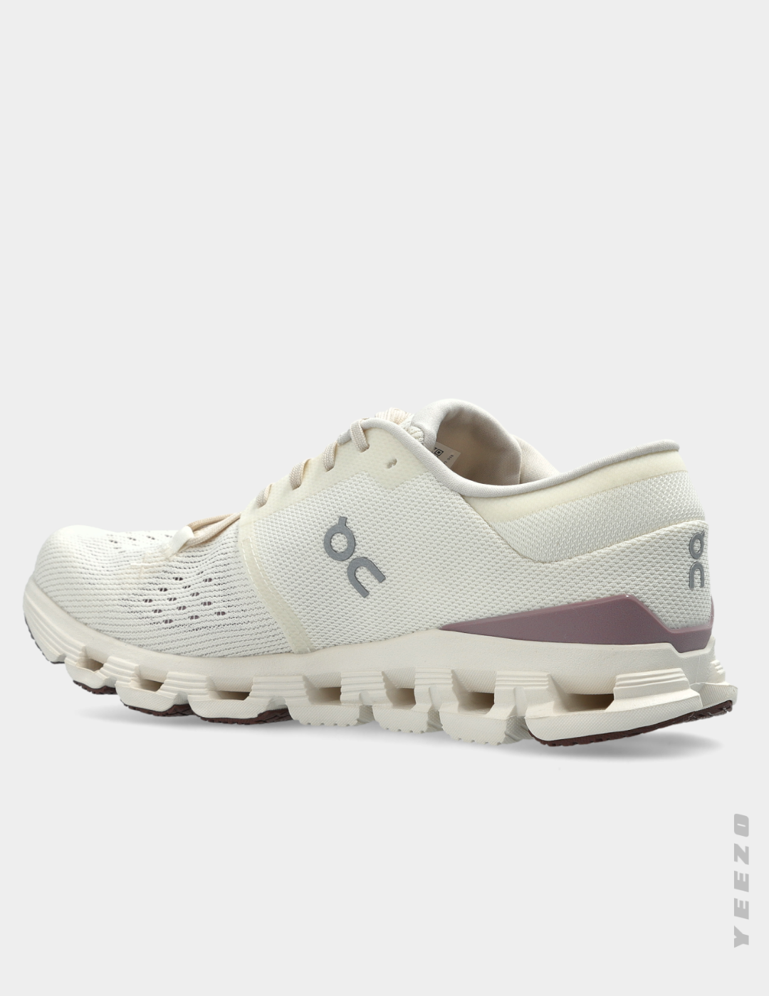 Tênis On Cloud X 4 feminino