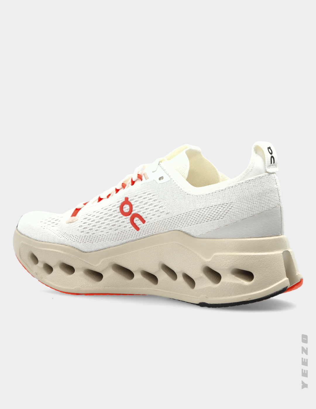 Tênis On Cloudsurfer Max feminino