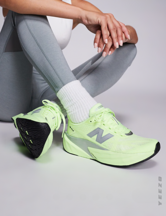 NB Fuelcell Rebel V5 feminino treino e corrida