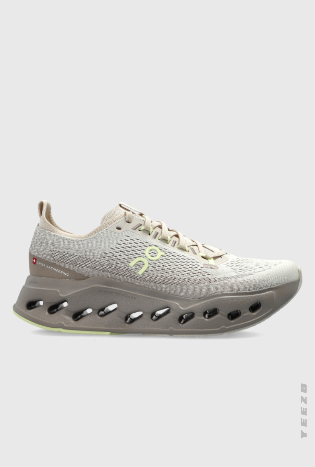 Tênis On Cloudsurfer Max feminino