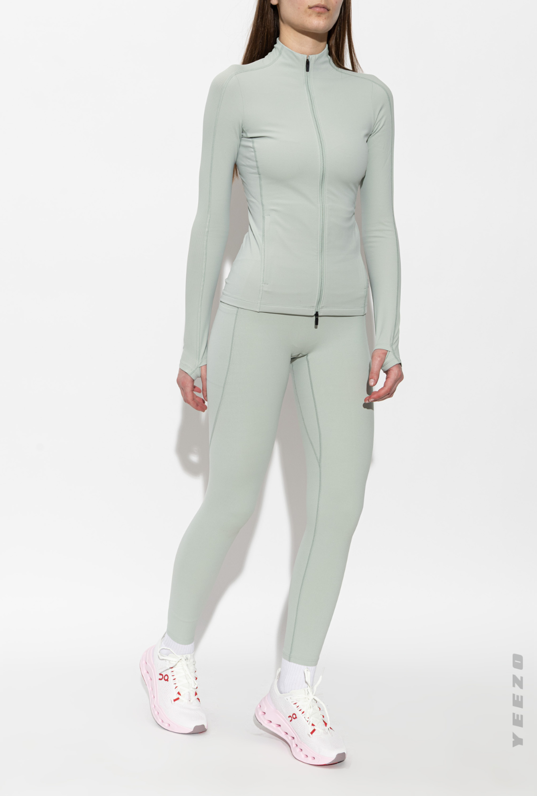 Tênis On Cloudsurfer Max feminino