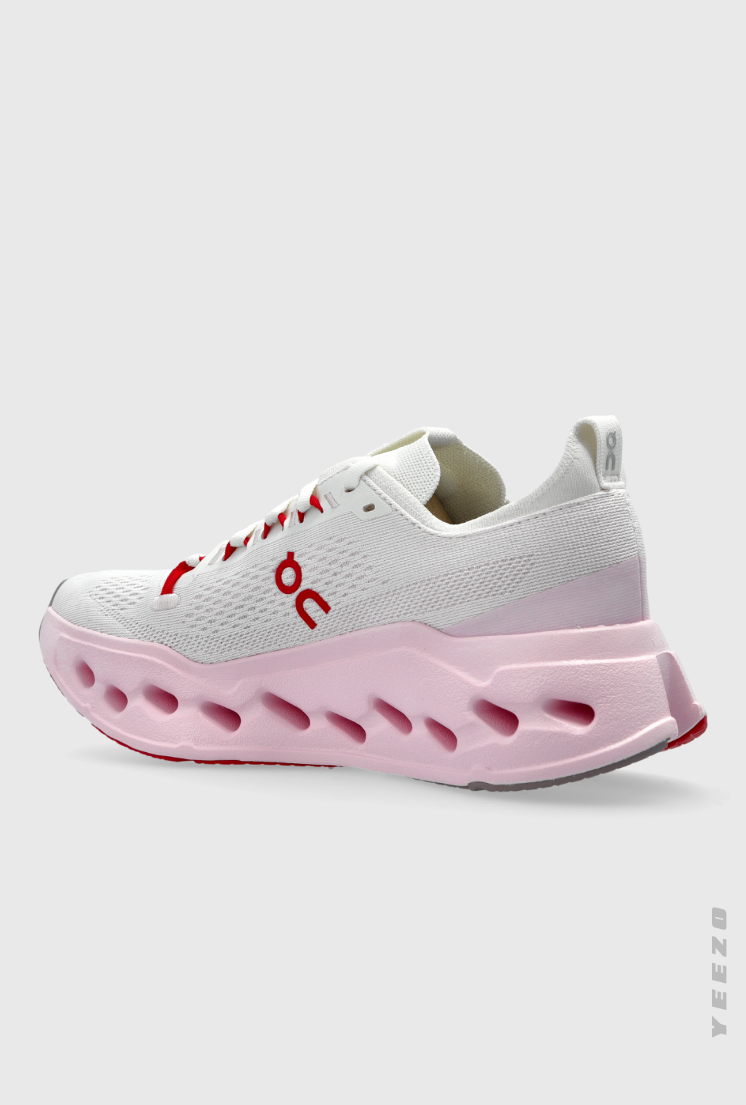 Tênis On Cloudsurfer Max feminino