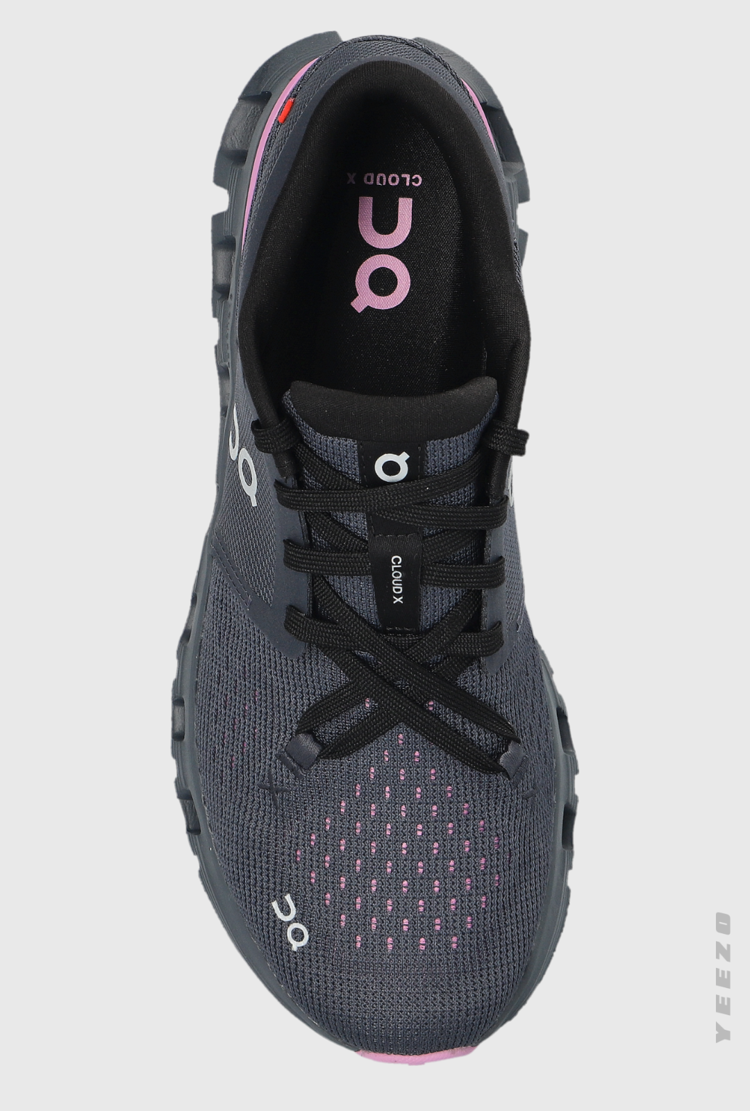 Tênis On Cloud X 4 feminino