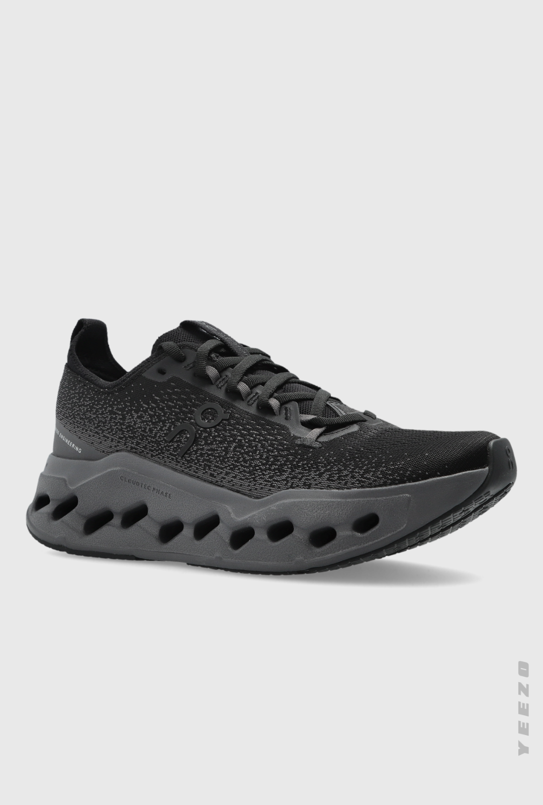 Tênis On Cloudsurfer Max feminino