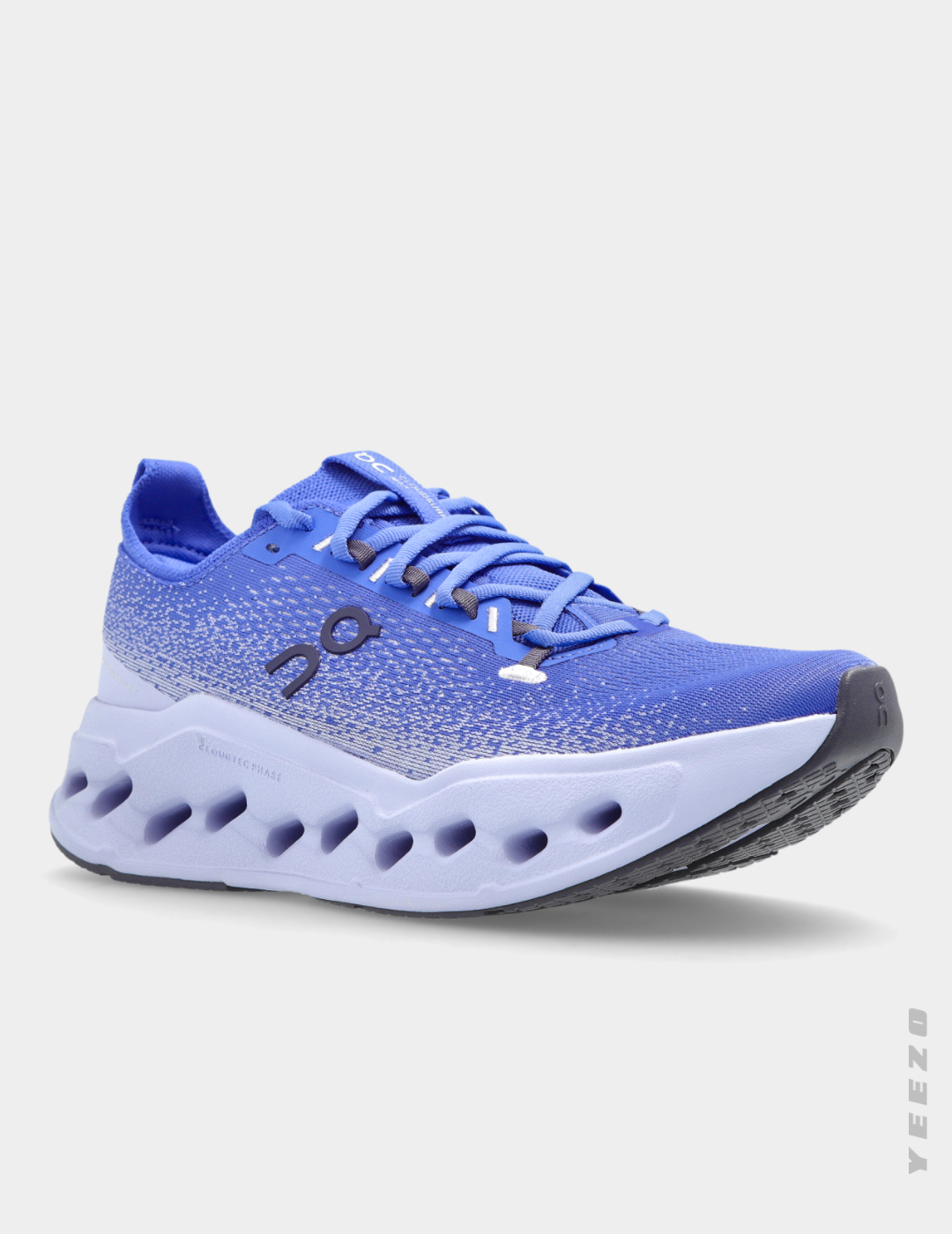 Tênis On Cloudsurfer Max feminino