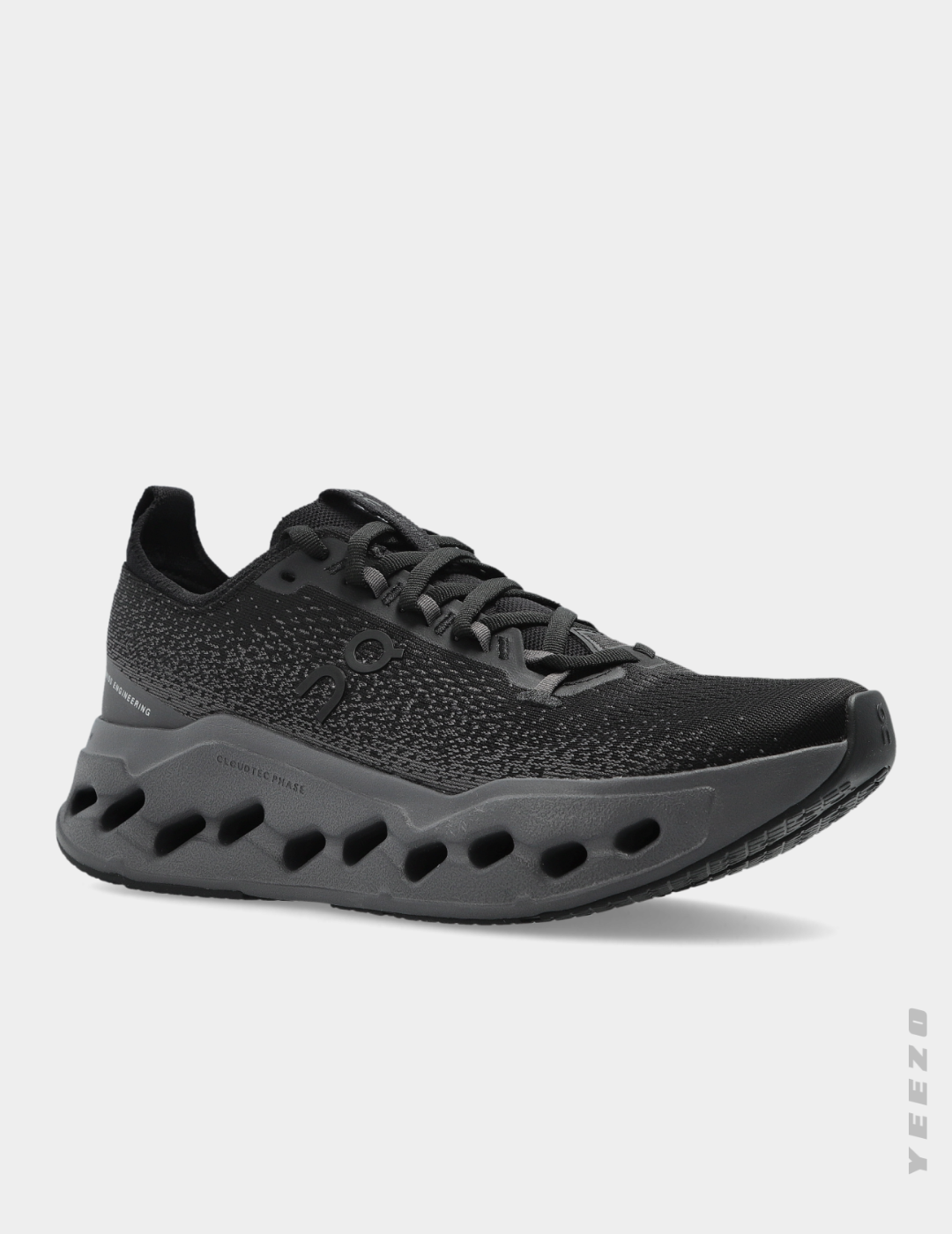 Tênis On Cloudsurfer Max feminino