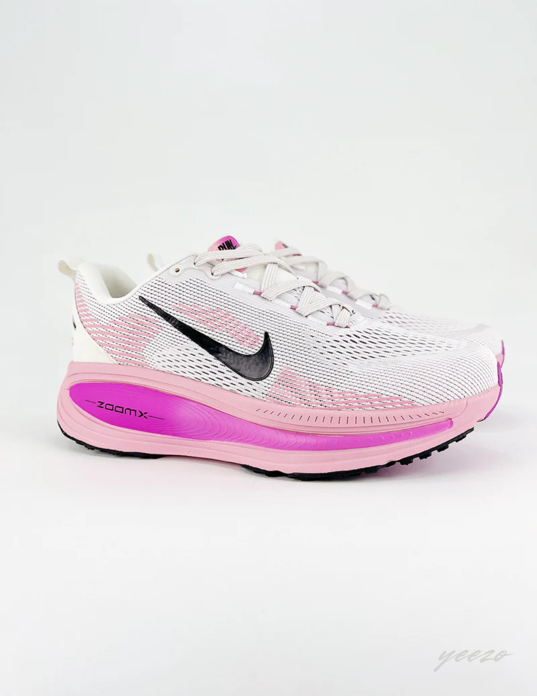 Tênis Nike Vomero 18