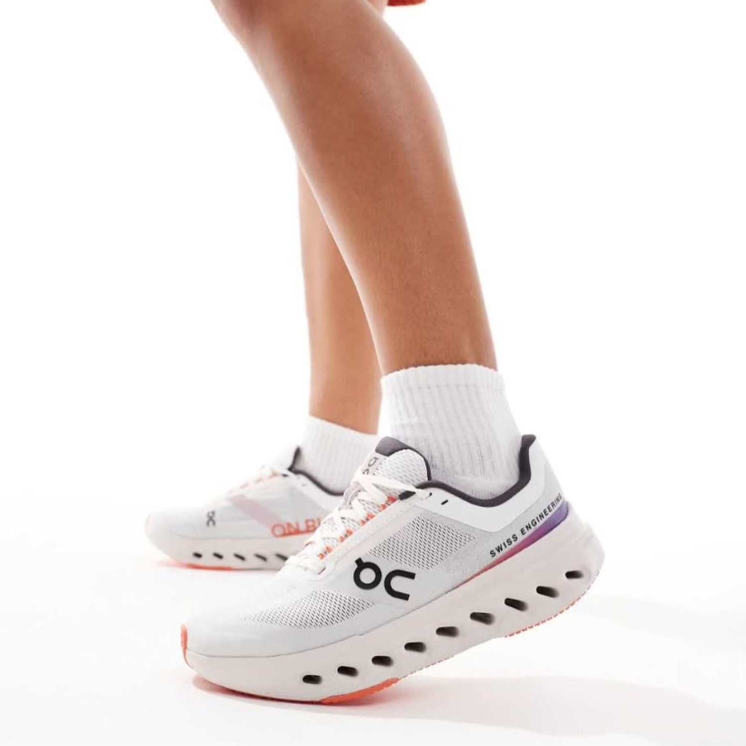 Tênis On Cloudsurfer Next Feminino