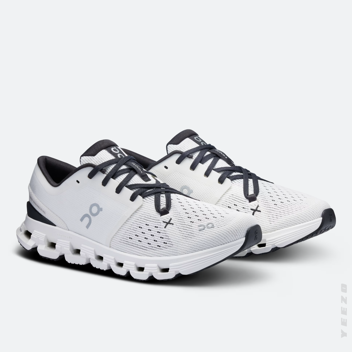 On Cloud X 4 feminino