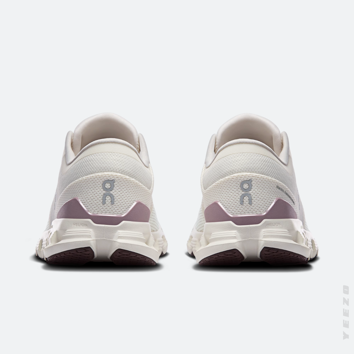 On Cloud X 4 feminino