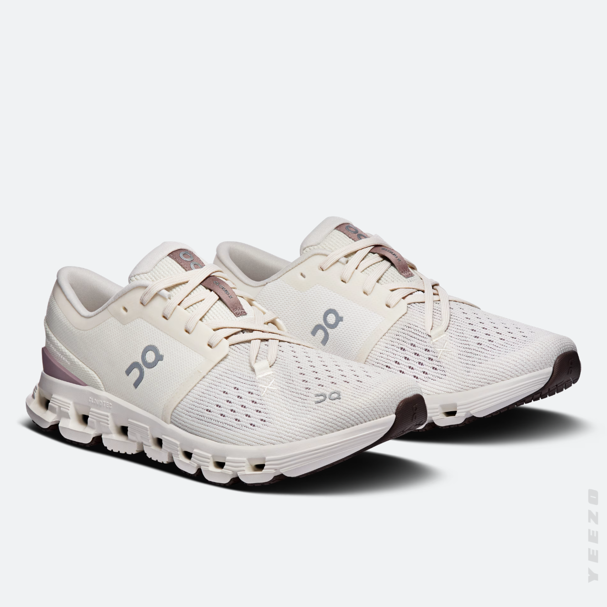 On Cloud X 4 feminino