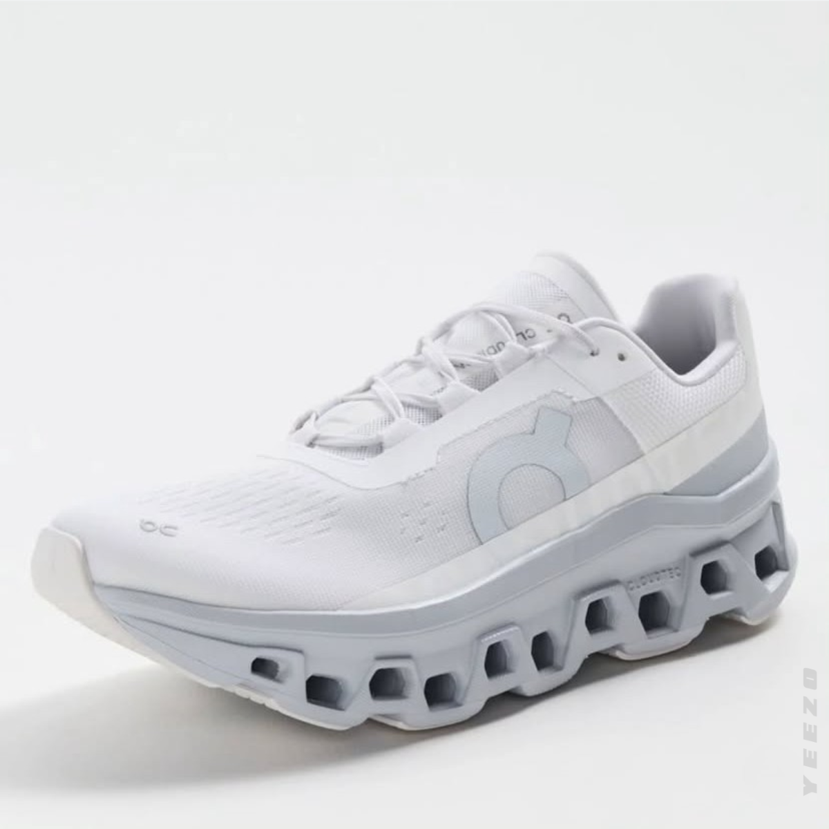 On Cloudmonster feminino