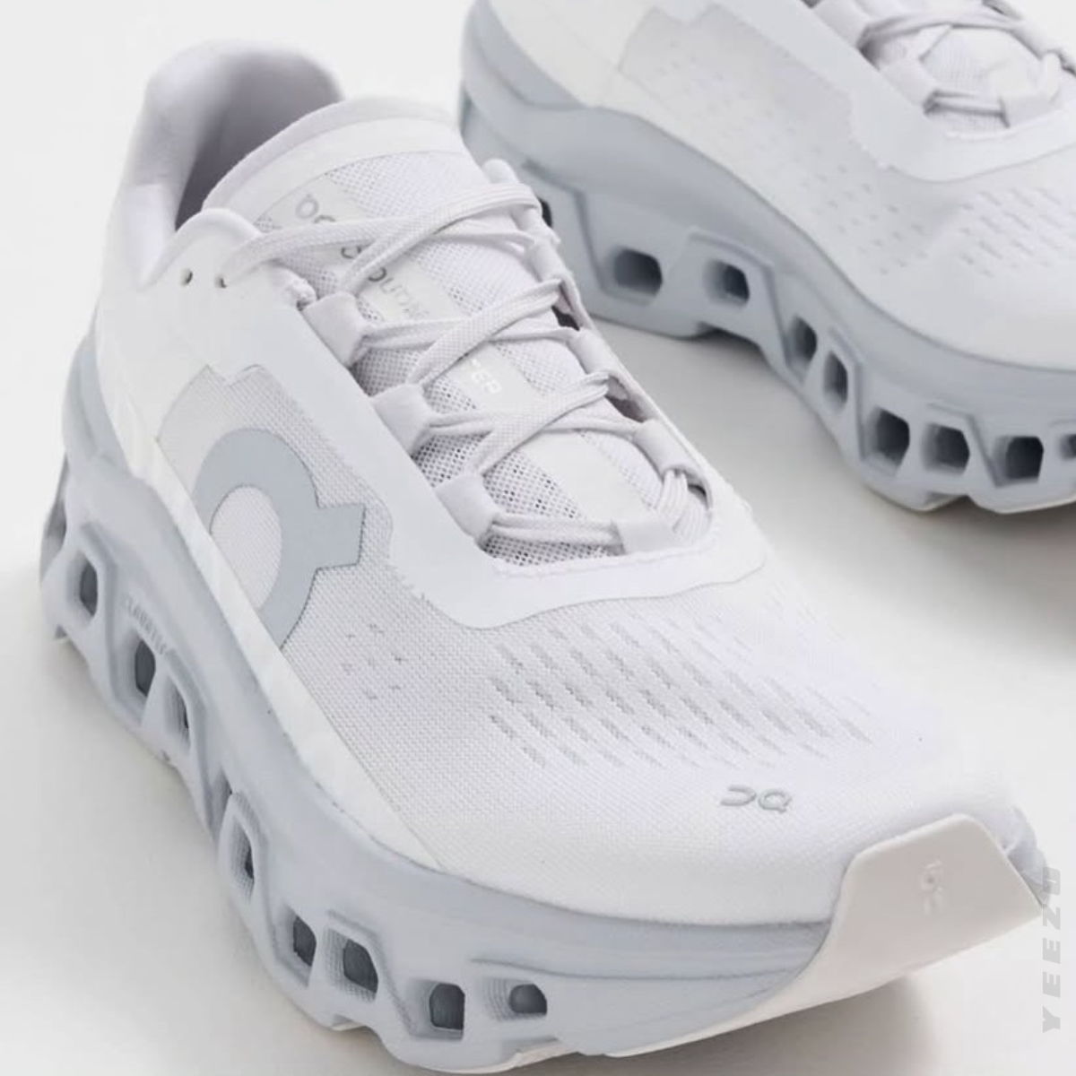 On Cloudmonster feminino