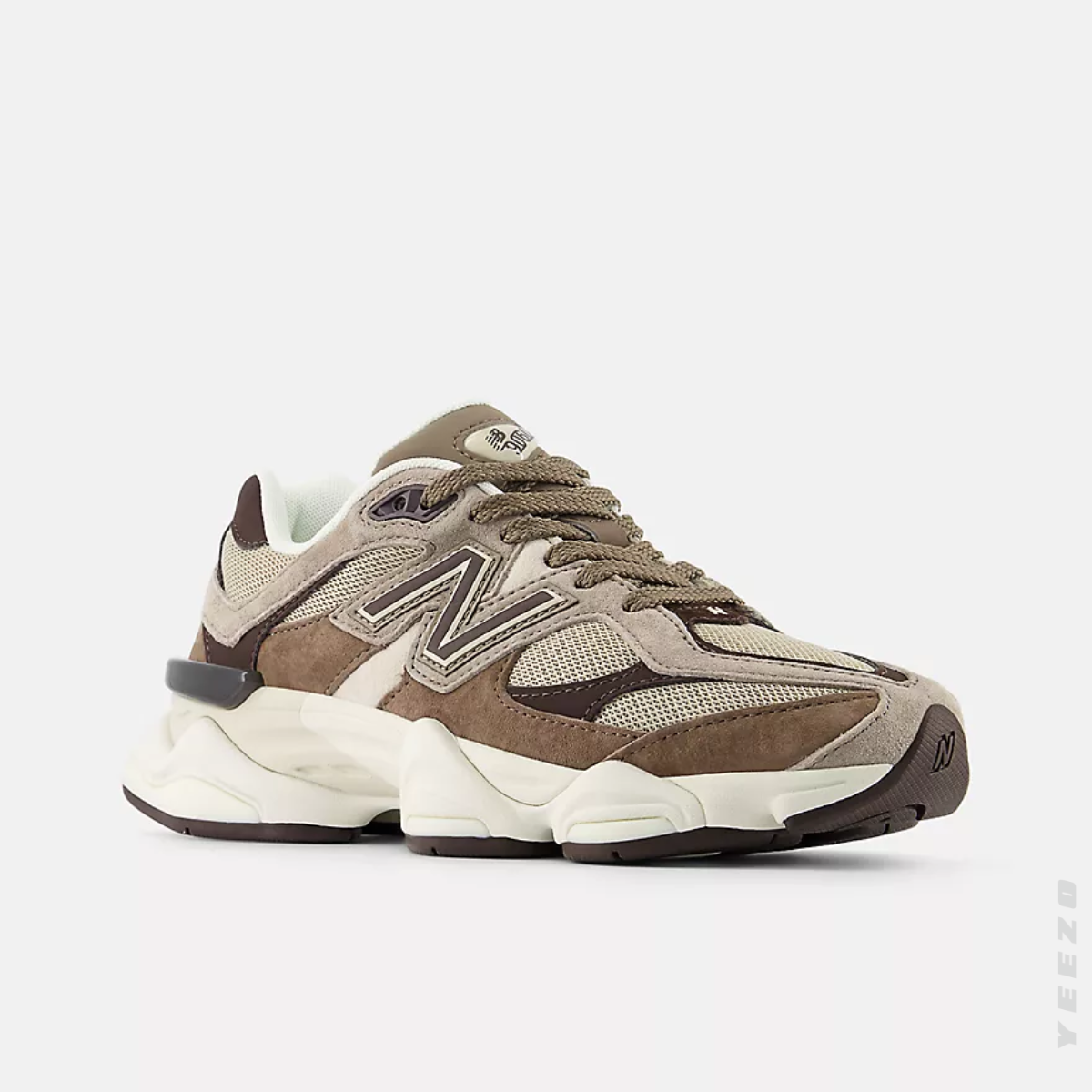 Tênis New Balance 9060