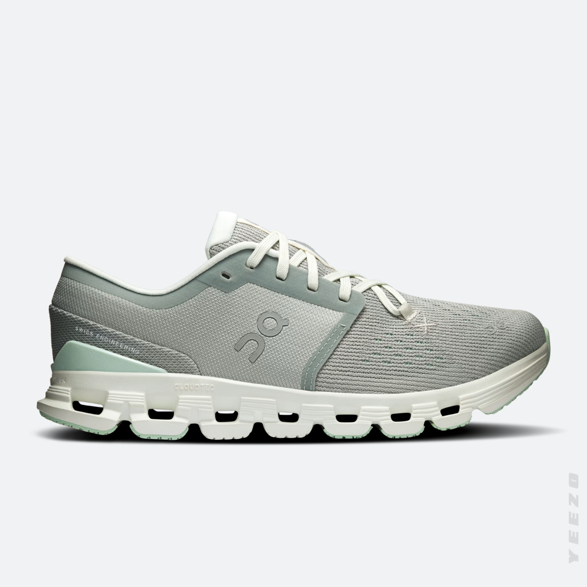 On Cloud X 4 feminino