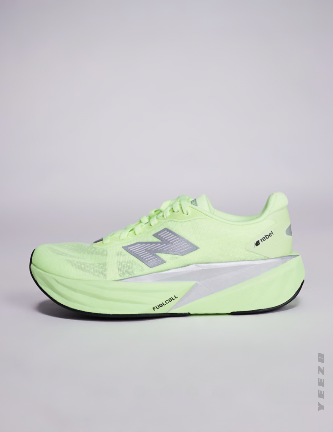 NB Fuelcell Rebel V5 feminino treino e corrida