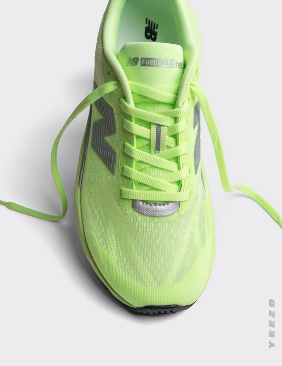 NB Fuelcell Rebel V5 masculino treino e corrida