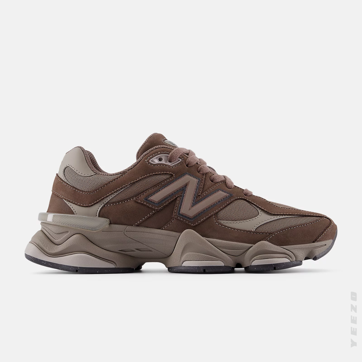 Tênis New Balance 9060