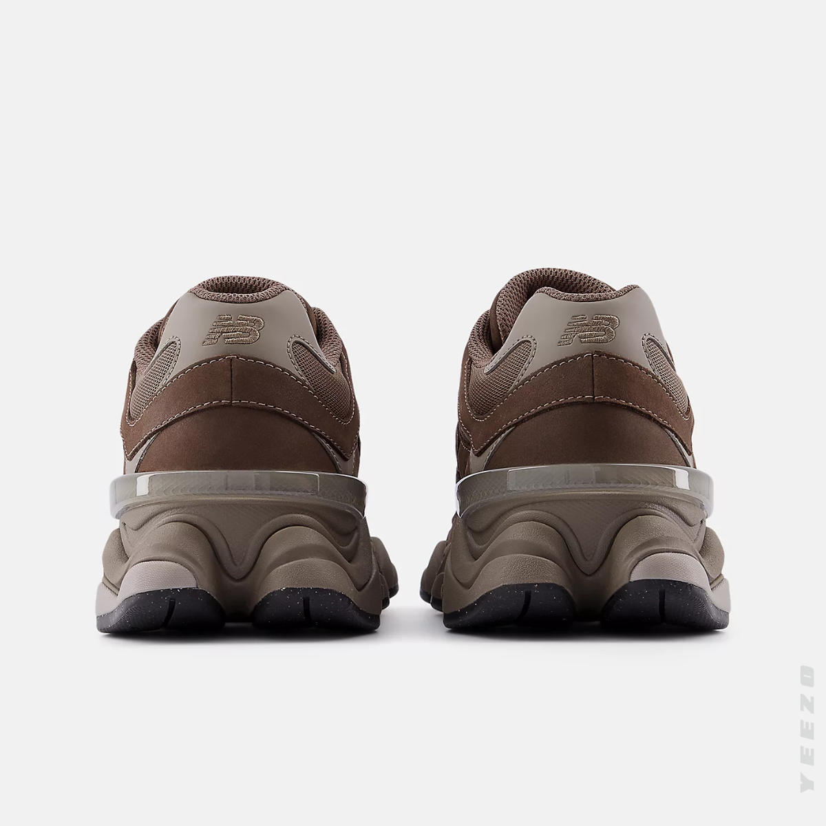 Tênis New Balance 9060